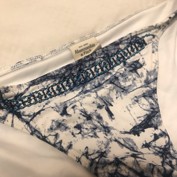 Abercrombie & Fitch Bikini Bottom - Picture 4 of 5